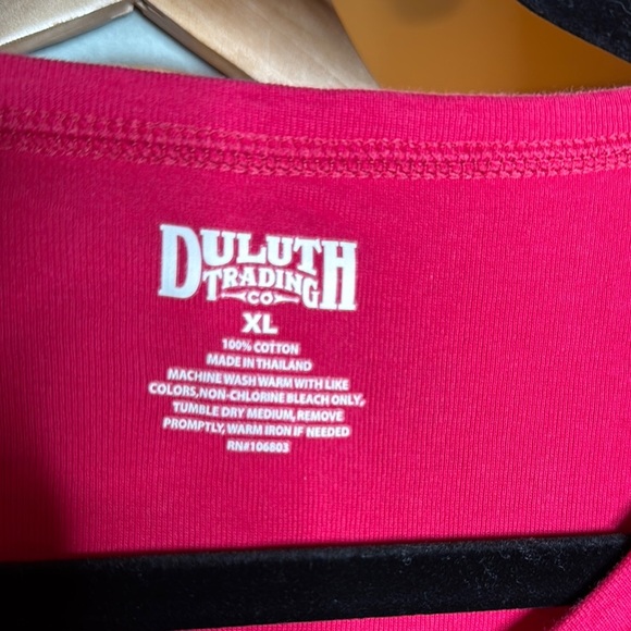 Duluth Trading Co Plus Lightweight Longtail T Short Sleeve Henley Fuchsia Sz XL - Picture 2 of 5